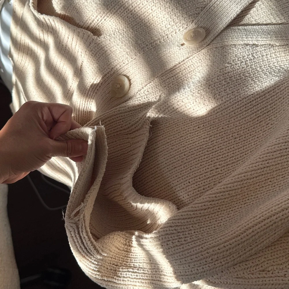 Abercrombie and Fitch knitted oversized cardigan - Picture 4 of 4